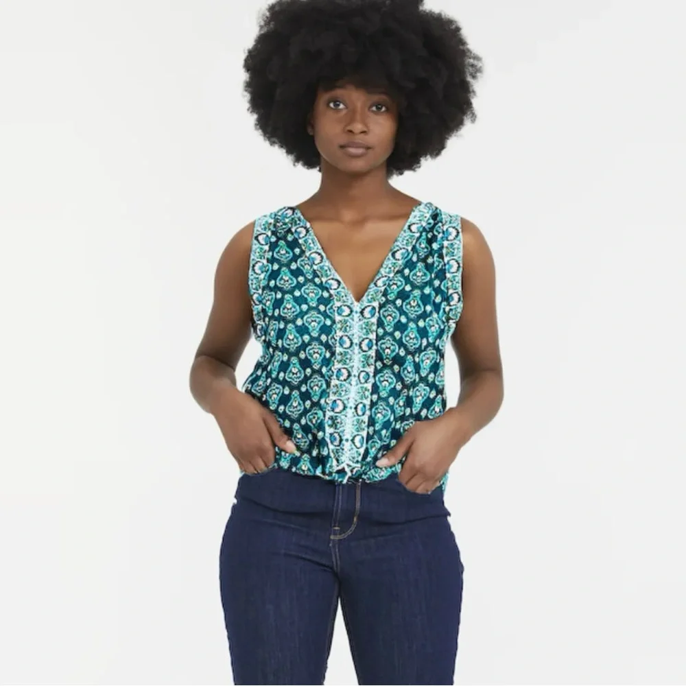 LOFT Teal Paisley Print V-Neck Tie-Waist Camisole - Picture 3 of 11